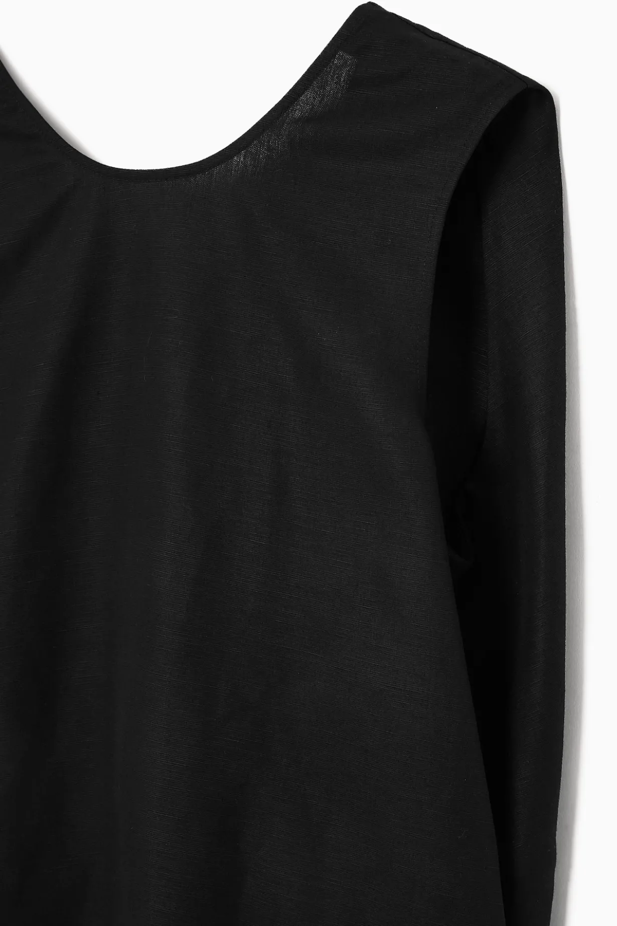 MINIKLEID MIT TWIST-DETAIL