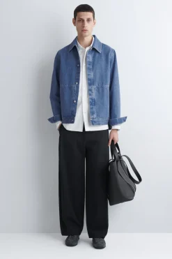 MINIMALISTISCHE JEANSJACKE