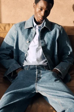 MINIMALISTISCHE JEANSJACKE