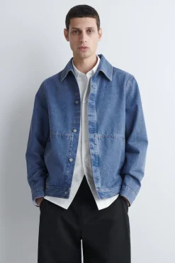 MINIMALISTISCHE JEANSJACKE