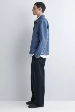 MINIMALISTISCHE JEANSJACKE