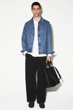 MINIMALISTISCHE JEANSJACKE