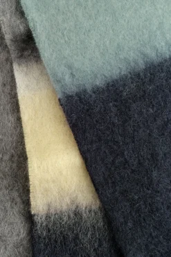 MOHAIRSCHAL MIT FRANSEN