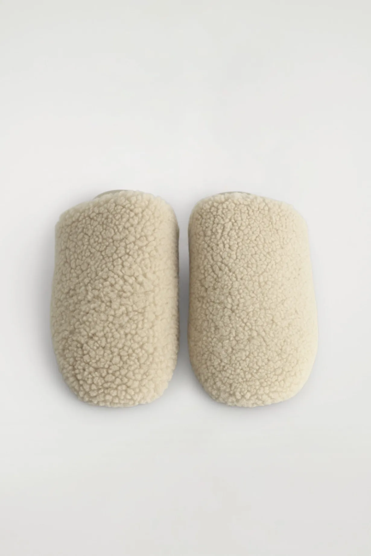 MULES AUS SHEARLING