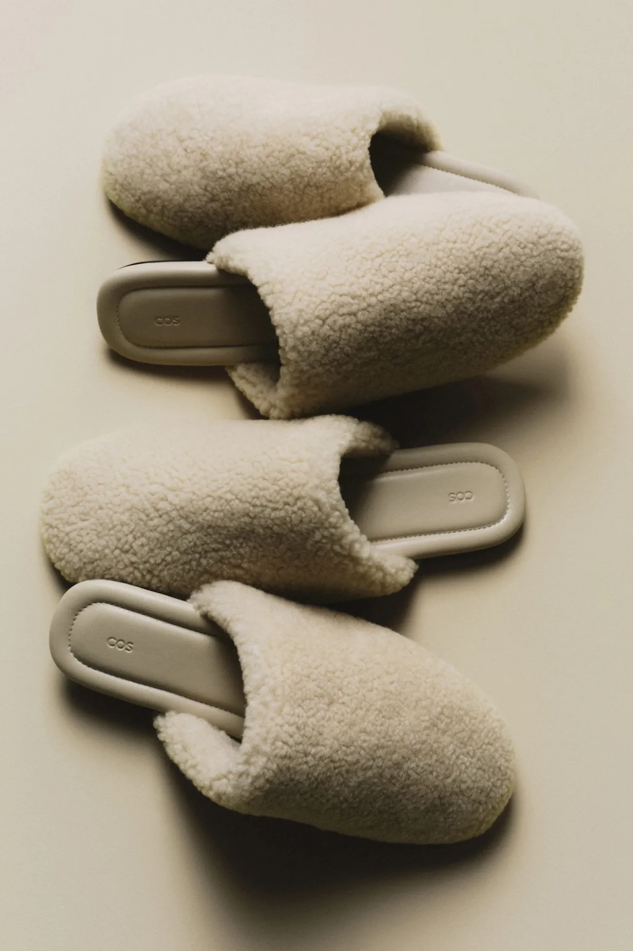 MULES AUS SHEARLING