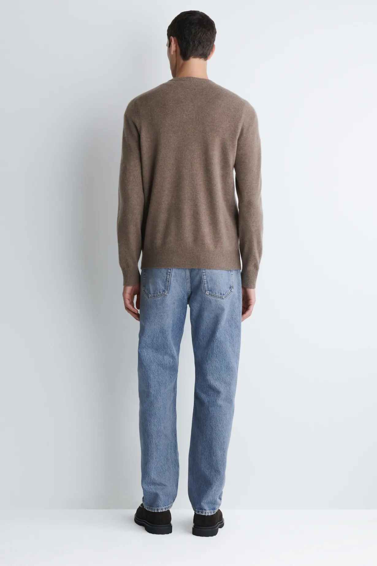 NAHTLOSER KASCHMIRPULLOVER MIT RUNDHALSAUSSCHNITT