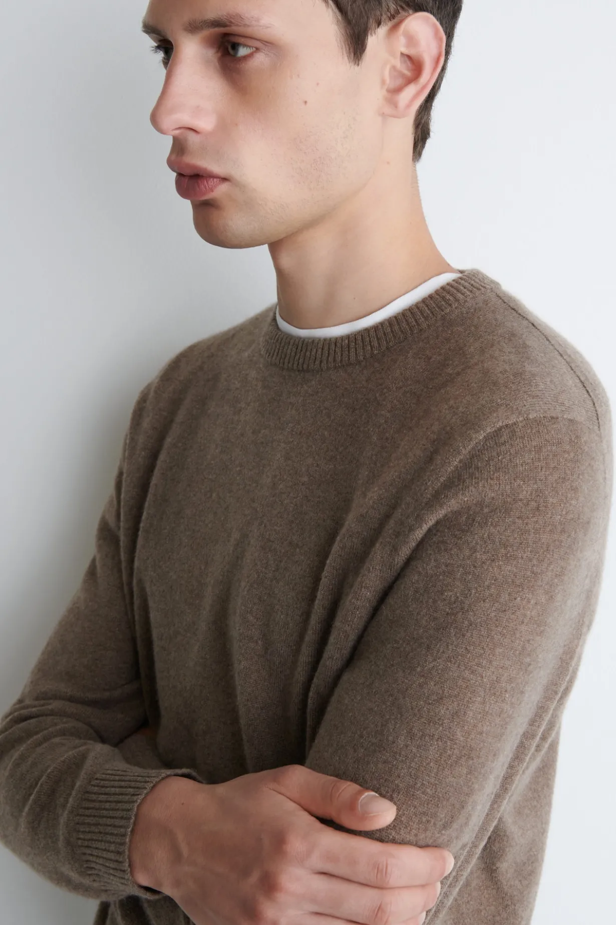 NAHTLOSER KASCHMIRPULLOVER MIT RUNDHALSAUSSCHNITT