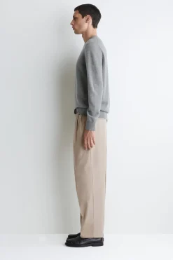 NAHTLOSER KASCHMIRPULLOVER MIT RUNDHALSAUSSCHNITT