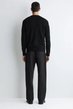 NAHTLOSER KASCHMIRPULLOVER MIT RUNDHALSAUSSCHNITT