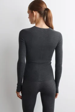 NAHTLOSES LANGARMSHIRT AUS MERINOWOLLE