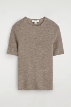 NAHTLOSES T-SHIRT AUS MERINOWOLLE