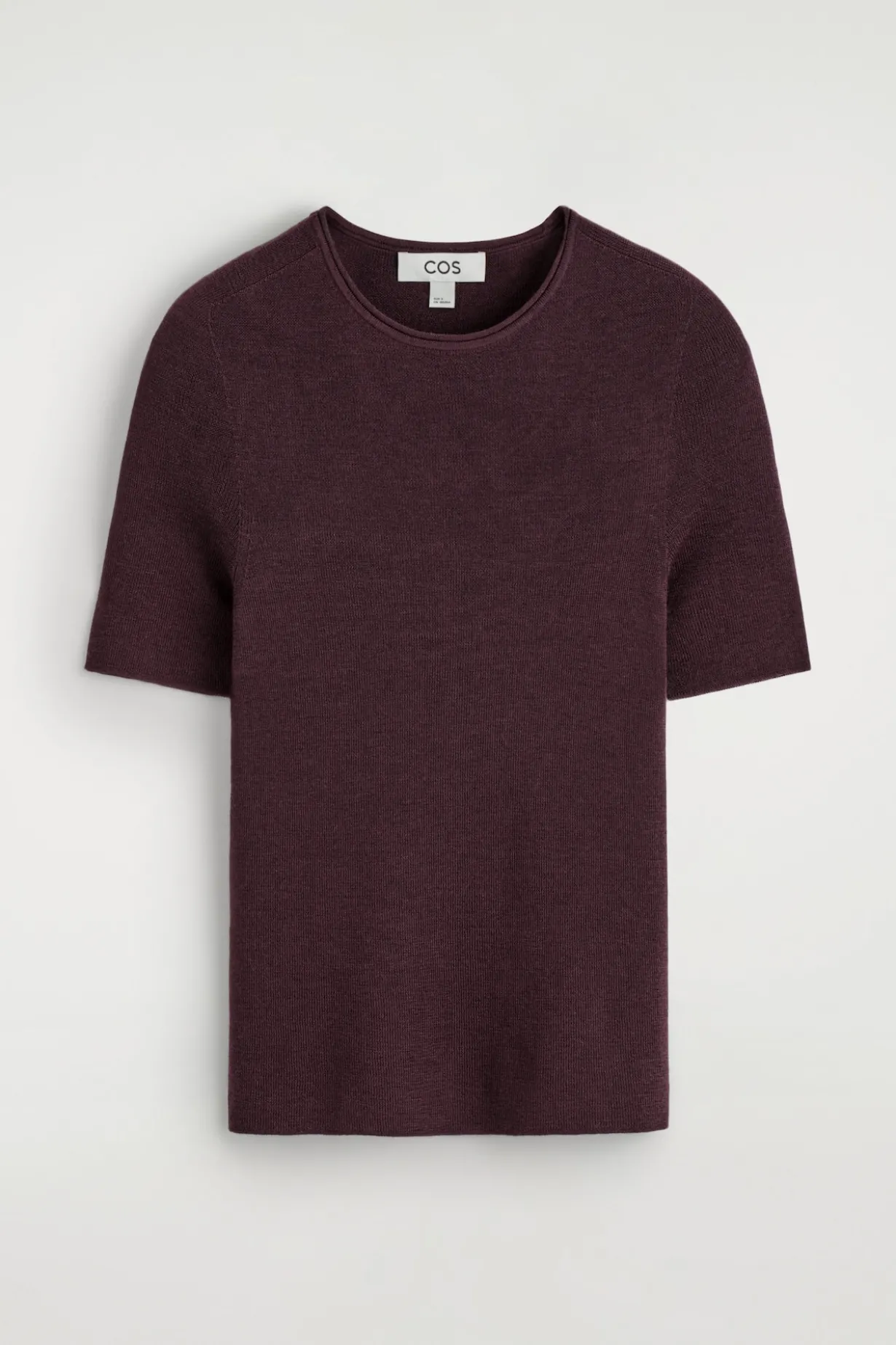 NAHTLOSES T-SHIRT AUS MERINOWOLLE