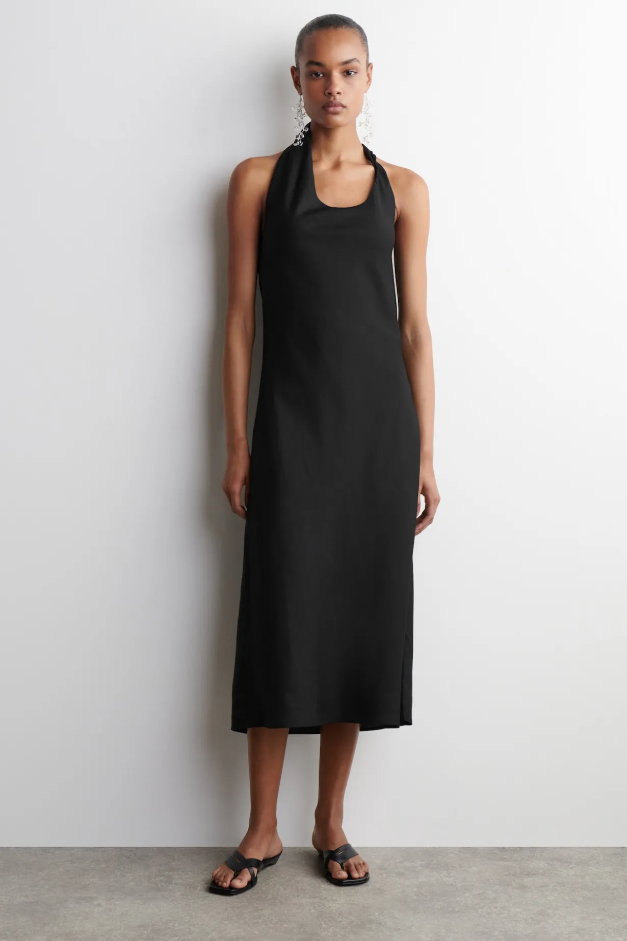 NECKHOLDER-KLEID AUS LEINEN-MIX