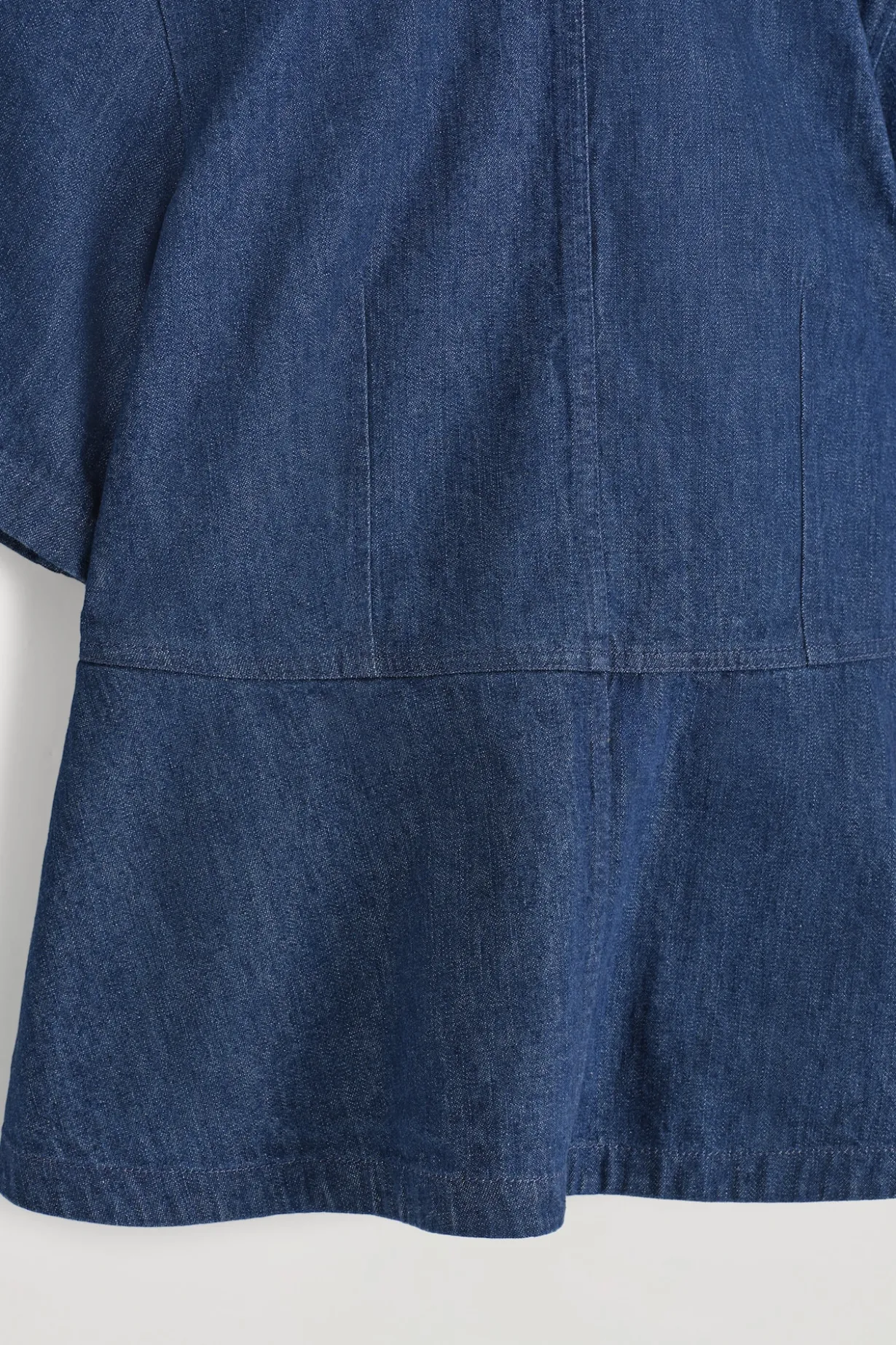 OBERTEIL AUS DENIM MIT SCHÖSSCHEN