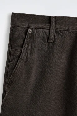 OVERSIZED-HOSE AUS DENIM MIT WEITEM BEIN