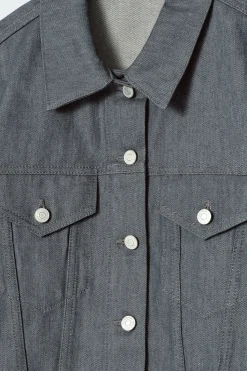 OVERSIZED-JACKE AUS RAW DENIM