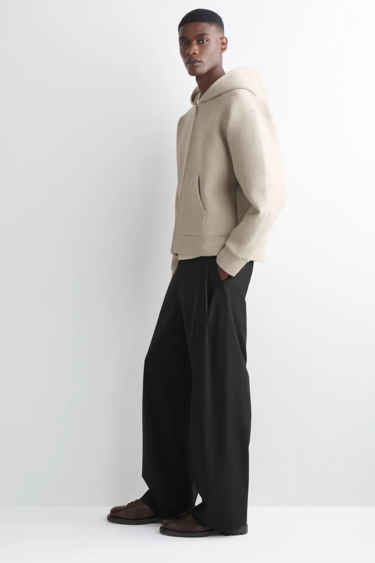 OVERSIZED-KAPUZENJACKE AUS SCUBA-JERSEY