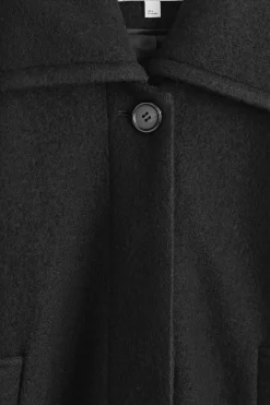 OVERSIZED-KURZJACKE AUS KOCHWOLLE