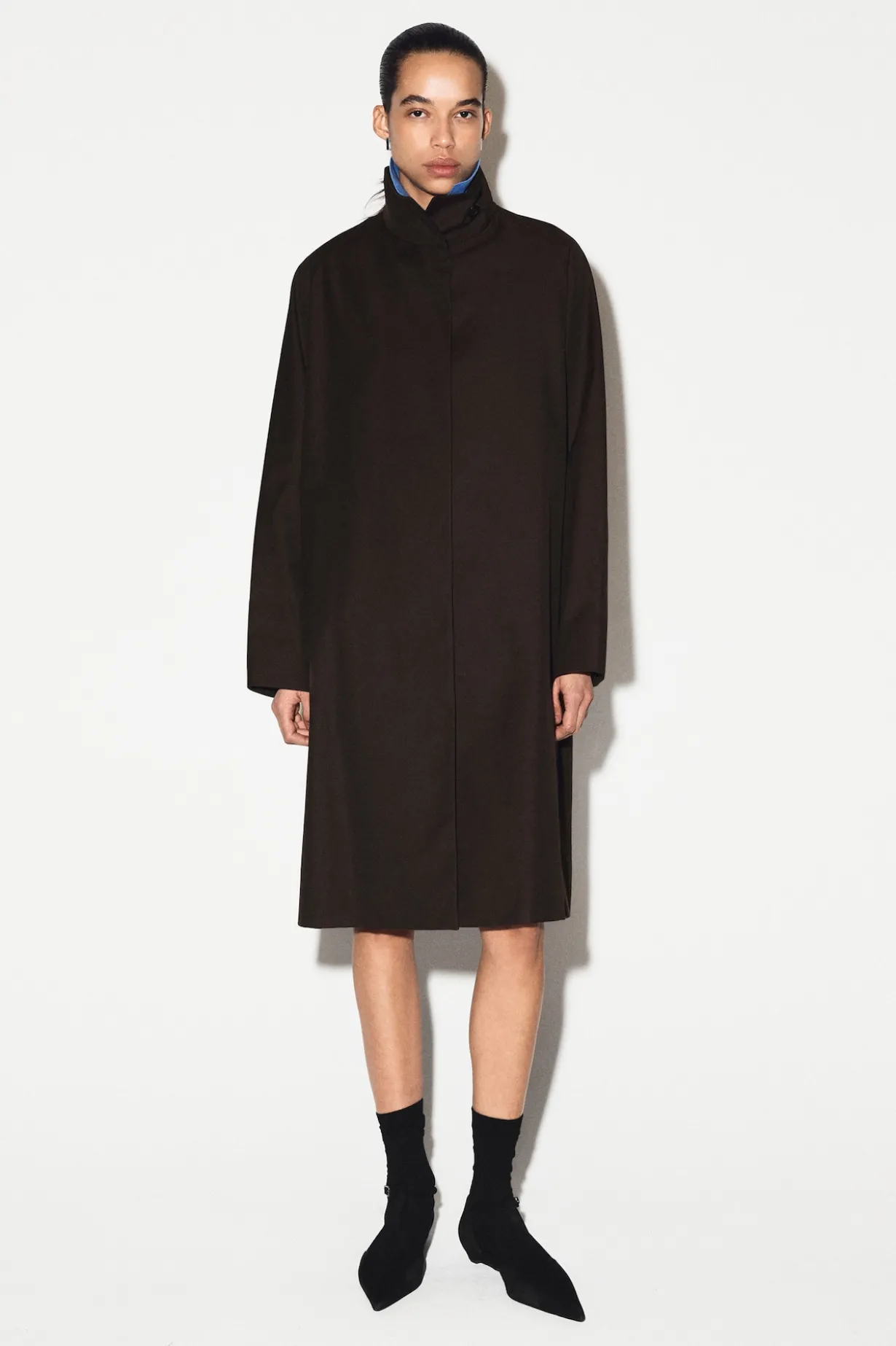 OVERSIZED-MANTEL MIT TRICHTERKRAGEN
