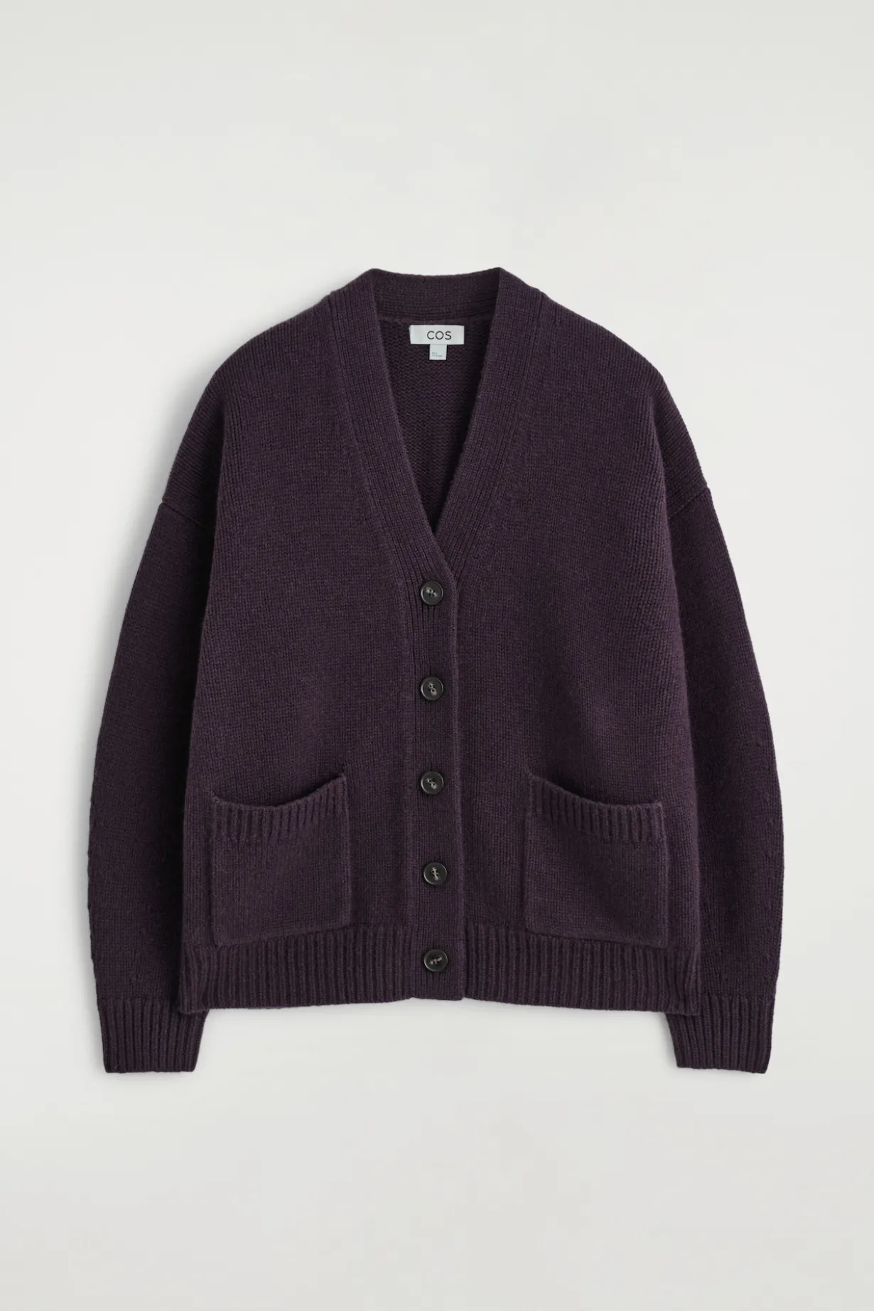 OVERSIZED-STRICKJACKE AUS MERINOWOLLE