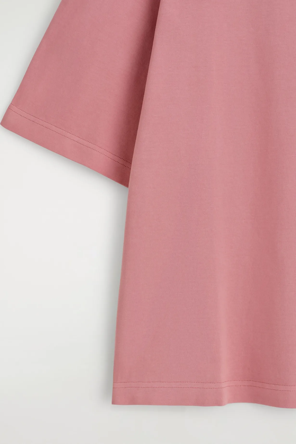 OVERSIZED-T-SHIRT