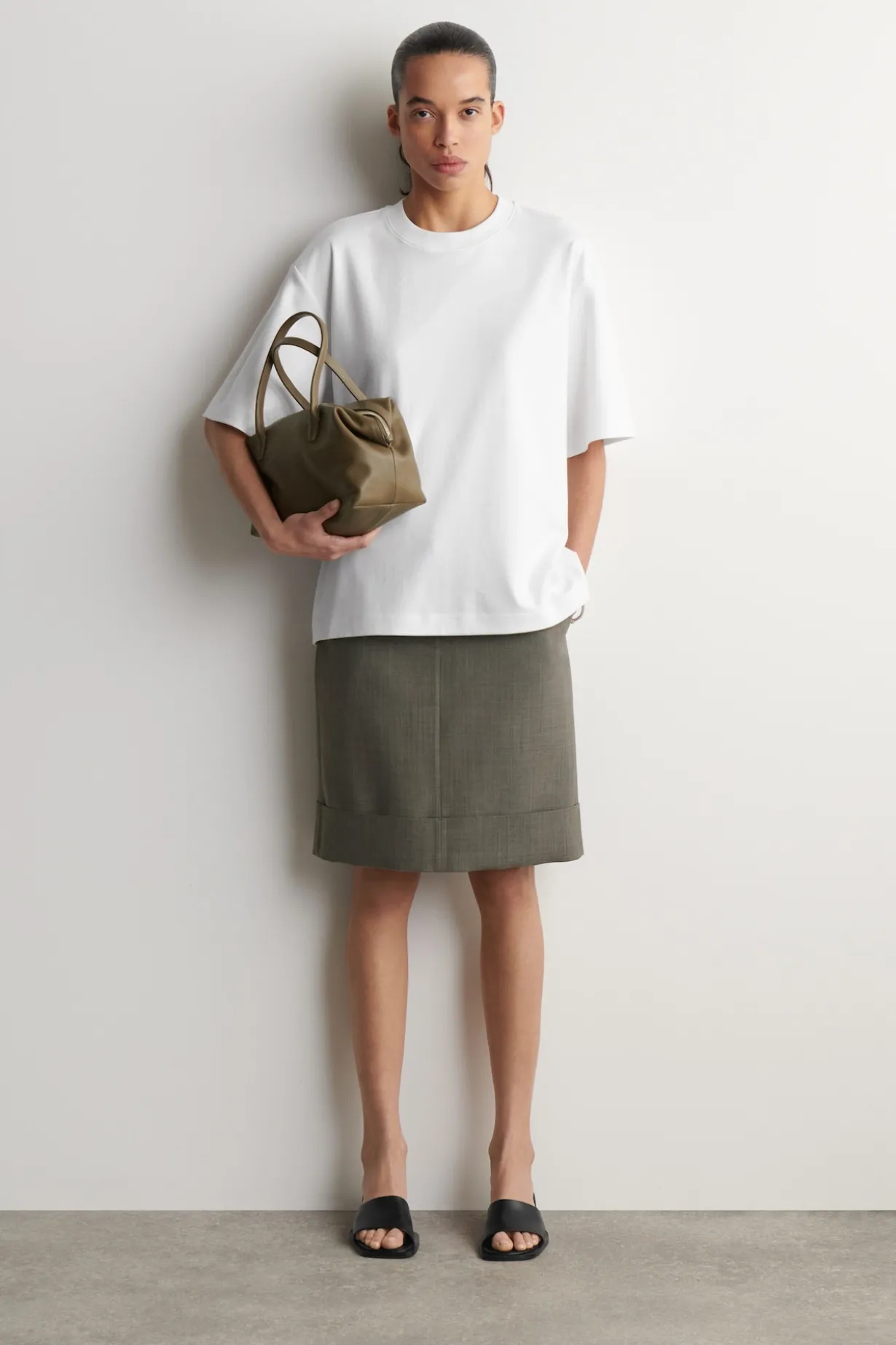 OVERSIZED-T-SHIRT
