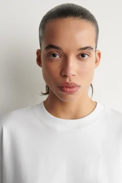 OVERSIZED-T-SHIRT