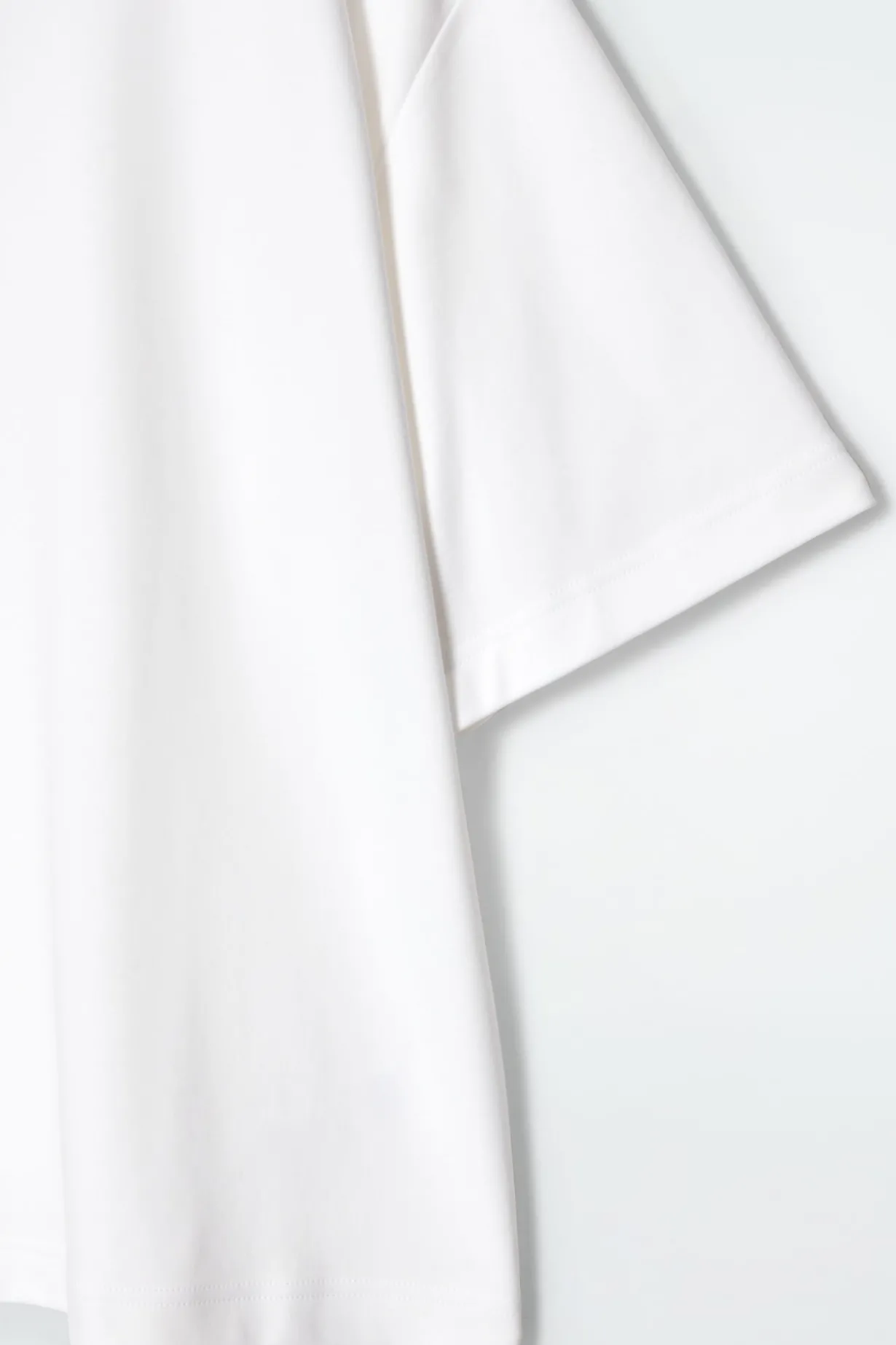 OVERSIZED-T-SHIRT AUS BAUMWOLLE