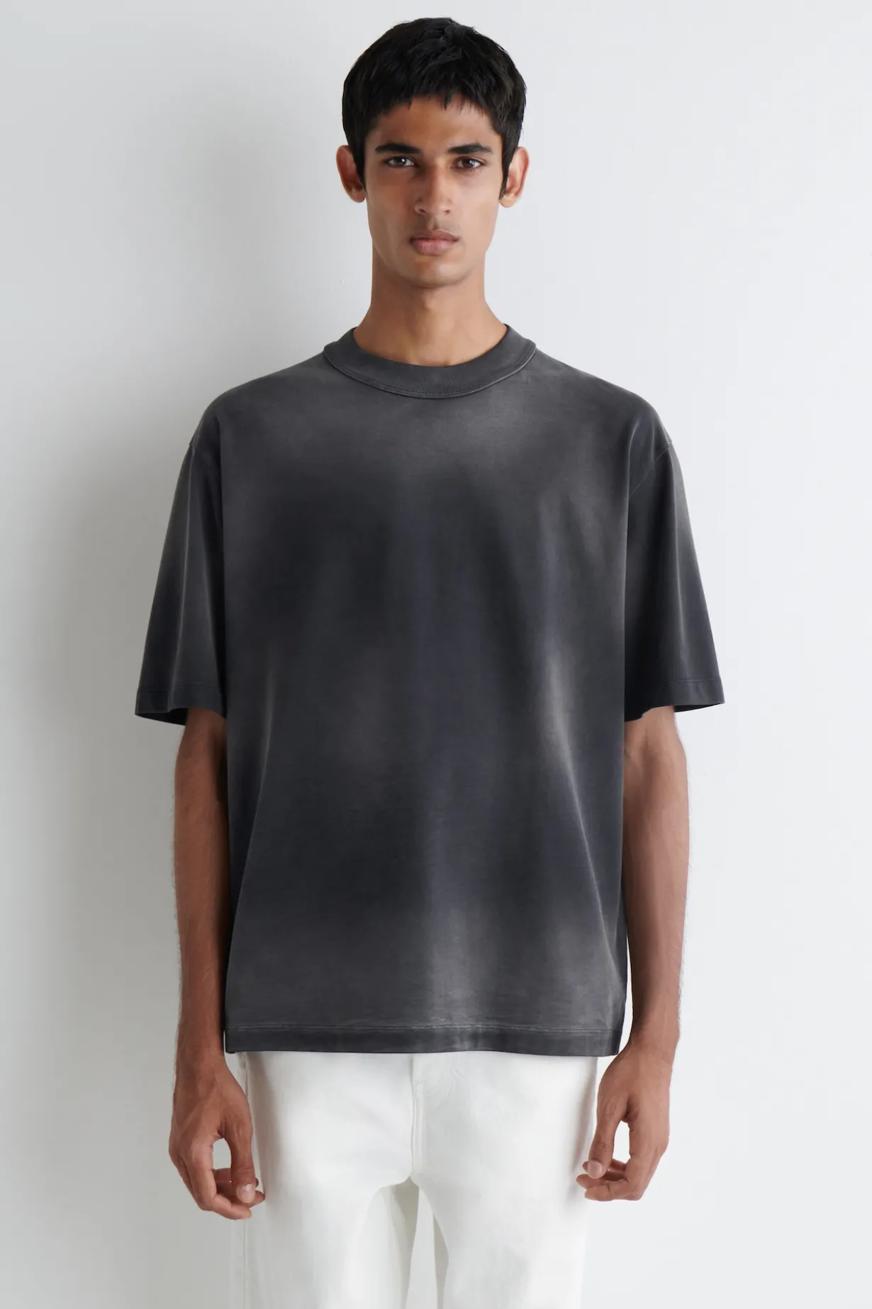 OVERSIZED-T-SHIRT AUS JERSEY MIT KRAGEN