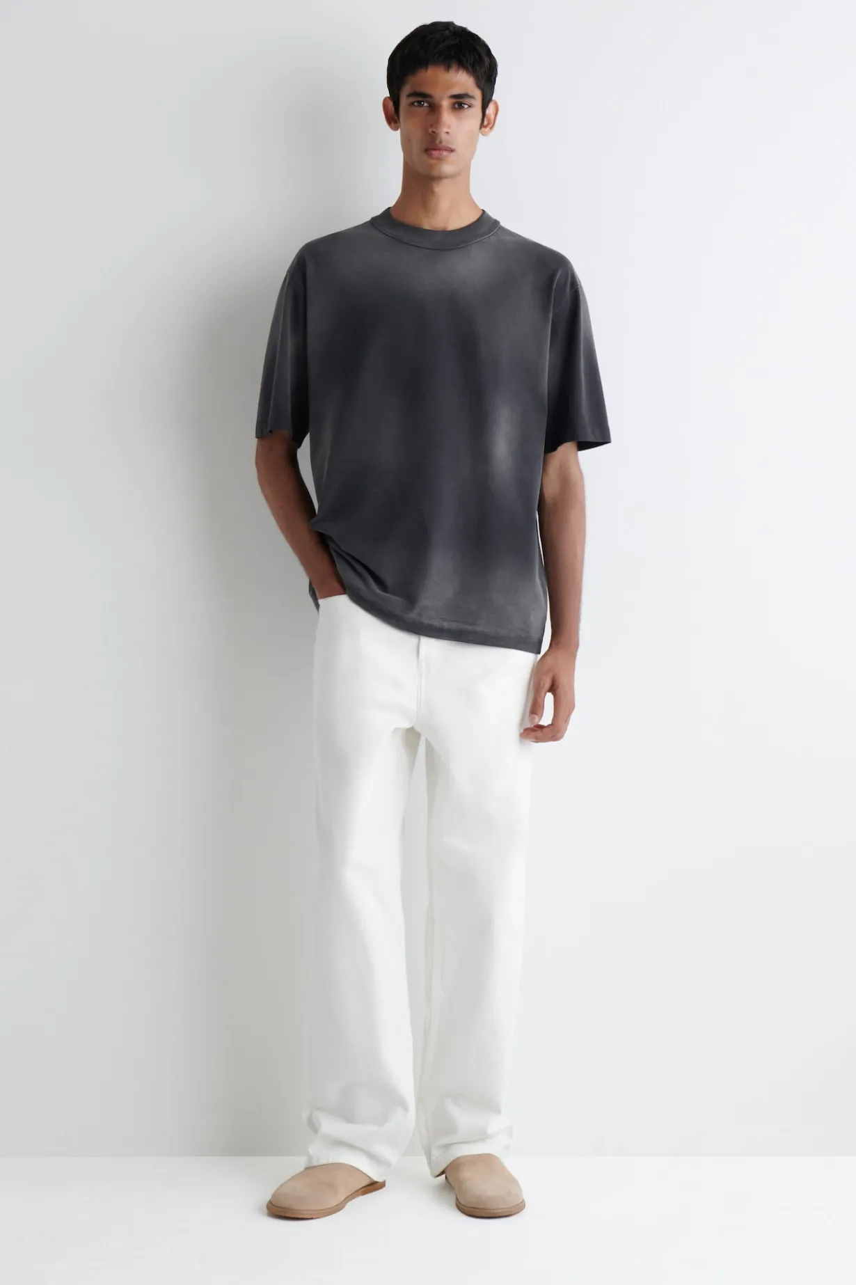 OVERSIZED-T-SHIRT AUS JERSEY MIT KRAGEN
