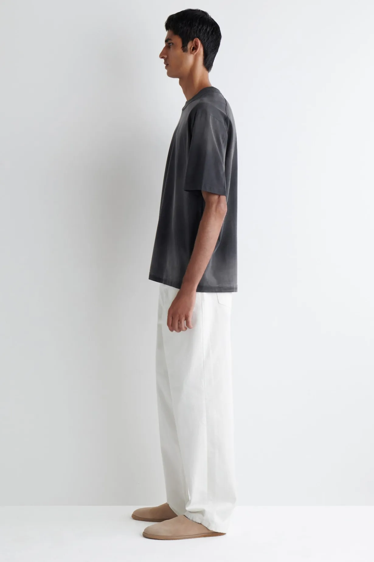 OVERSIZED-T-SHIRT AUS JERSEY MIT KRAGEN