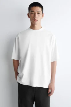 OVERSIZED-T-SHIRT MIT LAGENEFFEKT