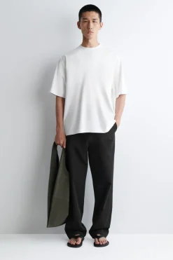 OVERSIZED-T-SHIRT MIT LAGENEFFEKT