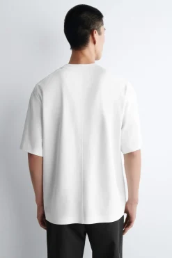 OVERSIZED-T-SHIRT MIT LAGENEFFEKT