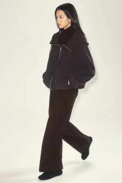 PARKA AUS FUNKTIONSMATERIAL MIT KAPUZE
