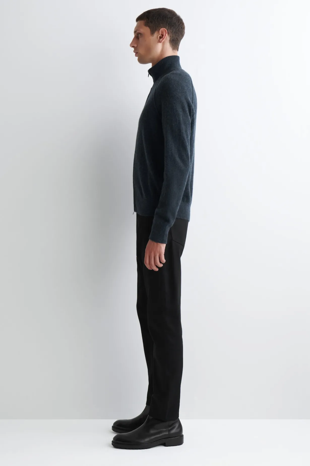 PIER JEANS MIT SCHMALEM BEIN
