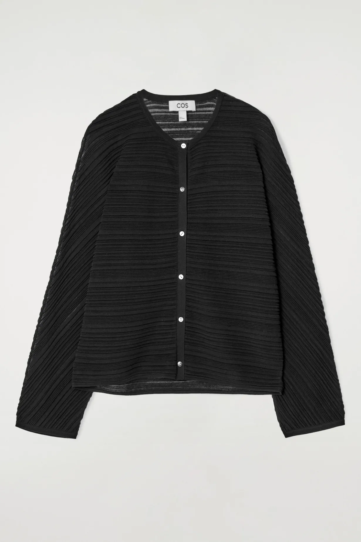 PLISSIERTE STRICKJACKE