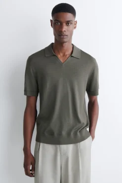 POLOSHIRT AUS MERINOWOLLE MIT OFFENEM KRAGEN