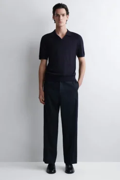 POLOSHIRT AUS MERINOWOLLE MIT OFFENEM KRAGEN