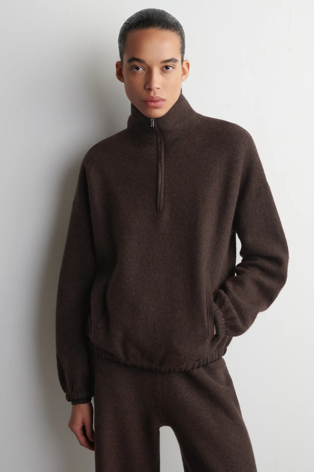 PULLOVER AUS GEKOCHTER MERINOWOLLE