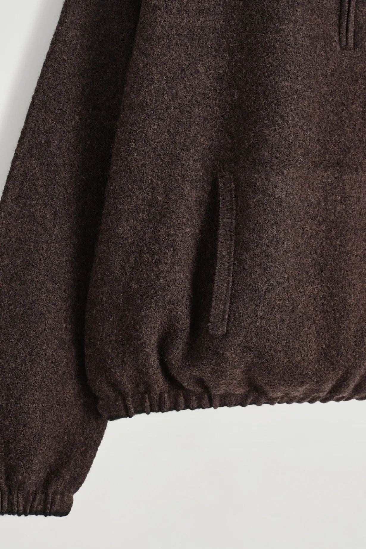 PULLOVER AUS GEKOCHTER MERINOWOLLE
