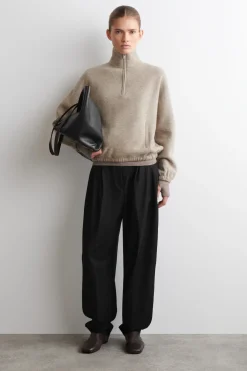 PULLOVER AUS GEKOCHTER MERINOWOLLE