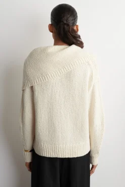 PULLOVER AUS MERINO-KASCHMIR-MIX MIT SCHAL