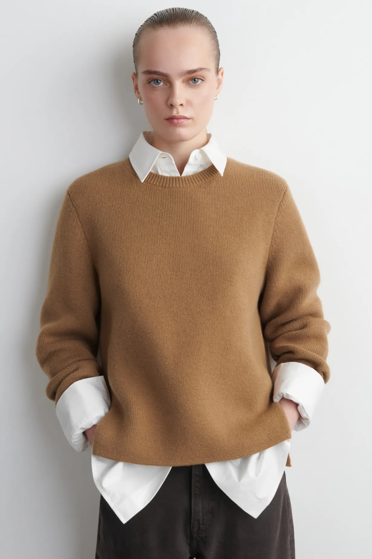 PULLOVER AUS MERINOWOLLE MIT RUNDHALSAUSSCHNITT