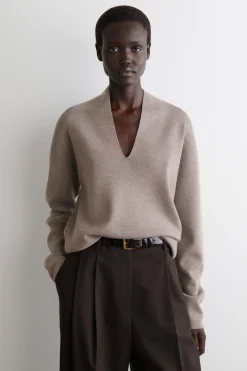PULLOVER AUS MERINOWOLLE MIT V-AUSSCHNITT