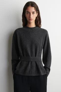 PULLOVER AUS MERINOWOLLE MIT GÜRTELDETAIL