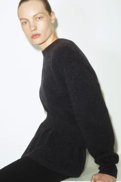 PULLOVER AUS MERINOWOLLE MIT GÜRTELDETAIL