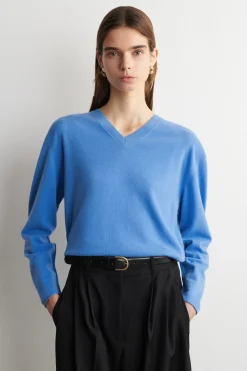 PULLOVER AUS MERINOWOLLE MIT V-AUSSCHNITT
