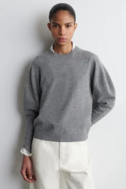 PULLOVER AUS MERINOWOLLE MIT BALLONÄRMELN