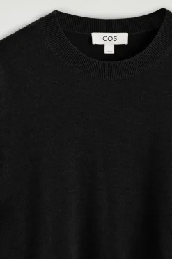PULLOVER AUS MERINOWOLLE MIT RUNDHALSAUSSCHNITT